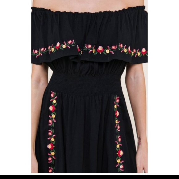 Embroidered Off Shoulder Midi Dress - Picture 5 of 11